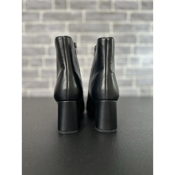 Journee Collection Womens 7M Black Haylinn Block Faux Leather Heeled Ankle Boot - Picture 12 of 14